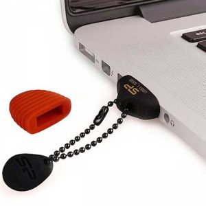 فلش مموری سیلیکون پاورSILICON POWER Jewel J30 ظرفیت ۶۴ گیگابایت